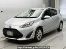 Toyota Aqua NHP10