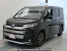 Toyota Noah ZWR90W