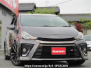 Toyota Prius alpha ZVW41W