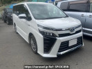 Toyota Voxy ZWR80W