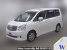 Toyota Noah ZRR70G
