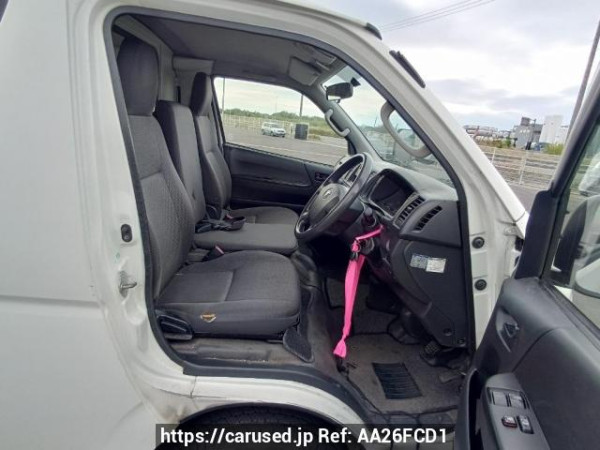 Used 2017 AT toyota regiusace-van TRH200V Image[12]