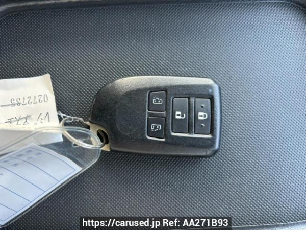 Used 2017 AT toyota regiusace-van TRH200V Image[27]