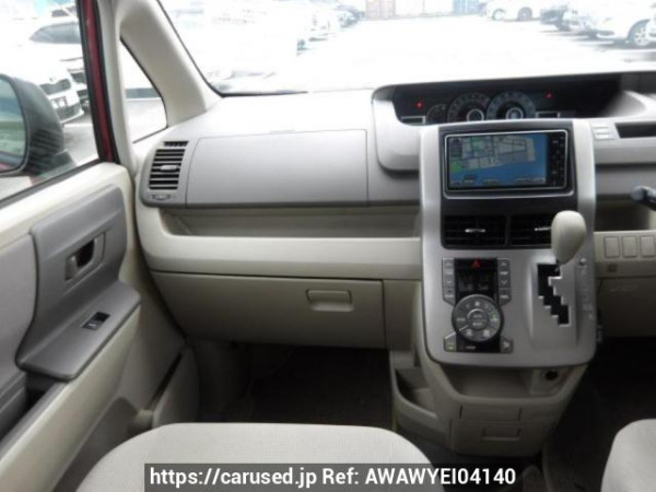 Used 2009 AT toyota noah ZRR70G Image[17]