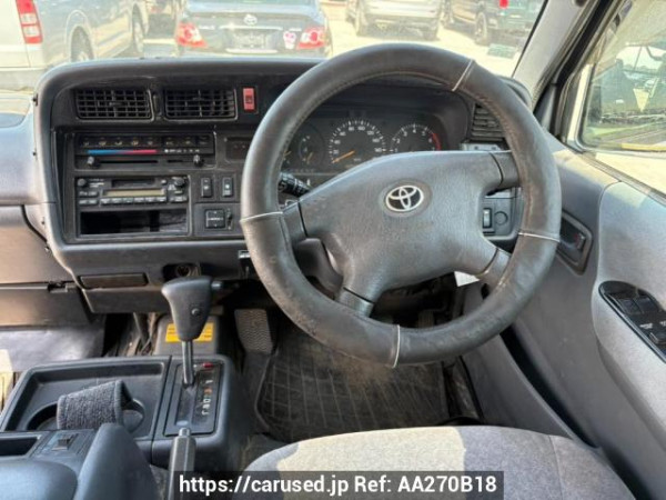 Used 2003 AT toyota regiusace-van RZH112V Image[18]