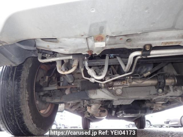 Used 2001 AT toyota regius-wagon RCH41W Image[32]