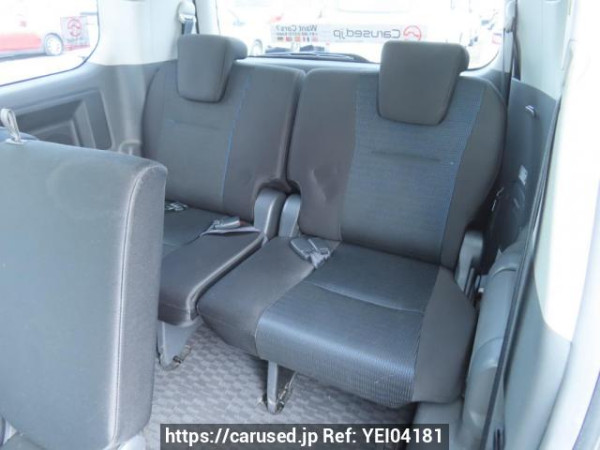 Used 2009 AT toyota voxy ZRR70W Image[16]
