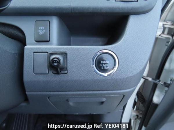 Used 2009 AT toyota voxy ZRR70W Image[25]