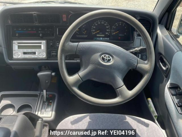 Used 2004 AT toyota hiace-van TRH112V Image[17]