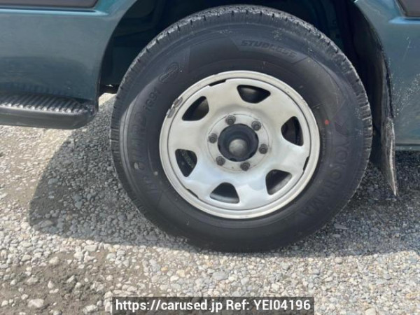 Used 2004 AT toyota hiace-van TRH112V Image[25]