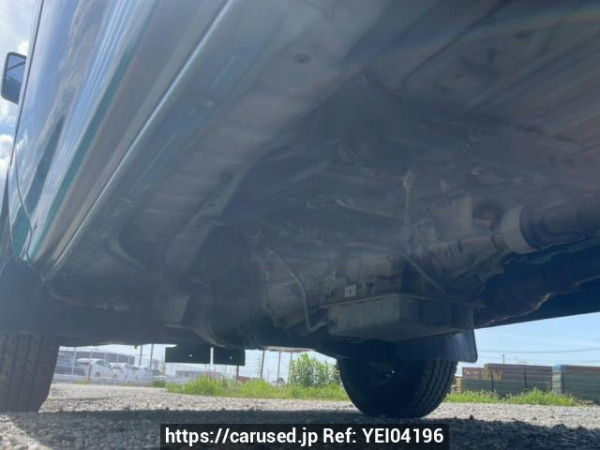 Used 2004 AT toyota hiace-van TRH112V Image[32]