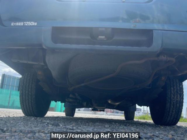 Used 2004 AT toyota hiace-van TRH112V Image[36]