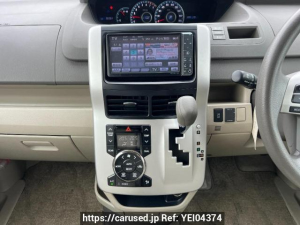 Used 2010 AT toyota noah ZRR70G Image[15]