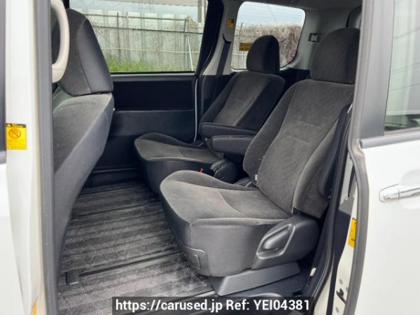 Used 2011 AT toyota noah ZRR70G Image[12]