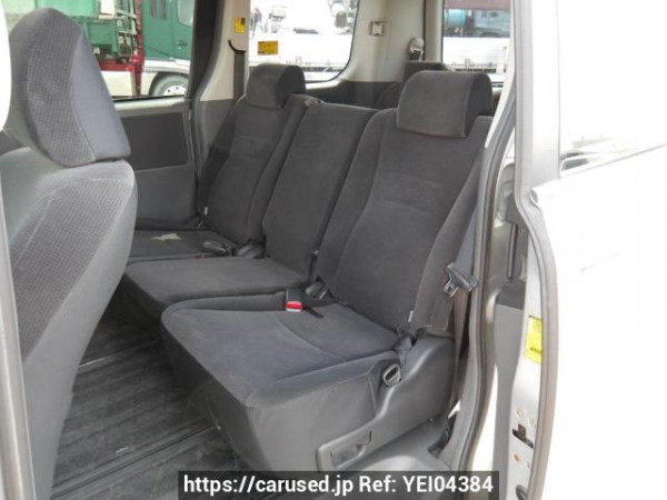 Used 2009 AT toyota noah ZRR70G Image[16]
