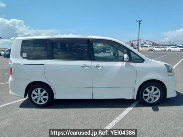Used 2009 AT toyota noah ZRR70W Image[7]