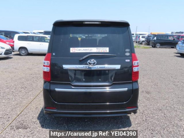 Used 2010 AT toyota noah ZRR70W Image[5]
