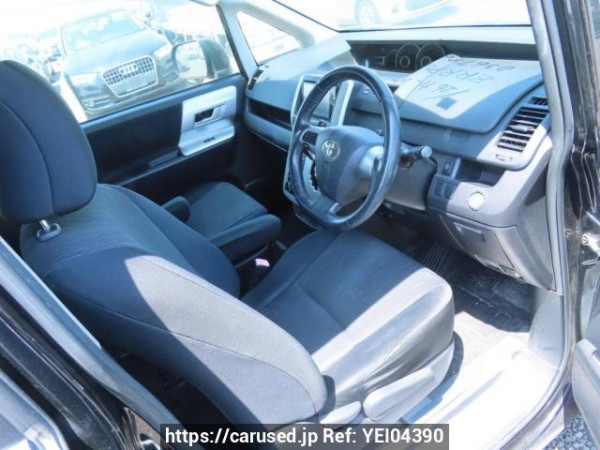 Used 2010 AT toyota noah ZRR70W Image[13]