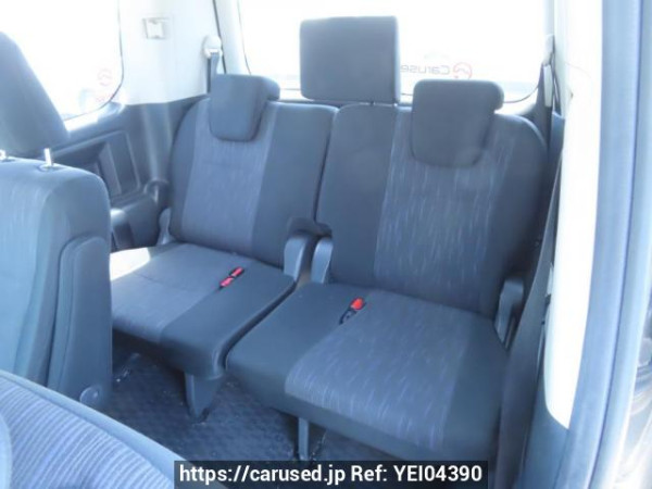 Used 2010 AT toyota noah ZRR70W Image[19]