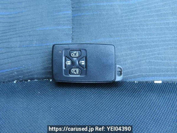 Used 2010 AT toyota noah ZRR70W Image[31]