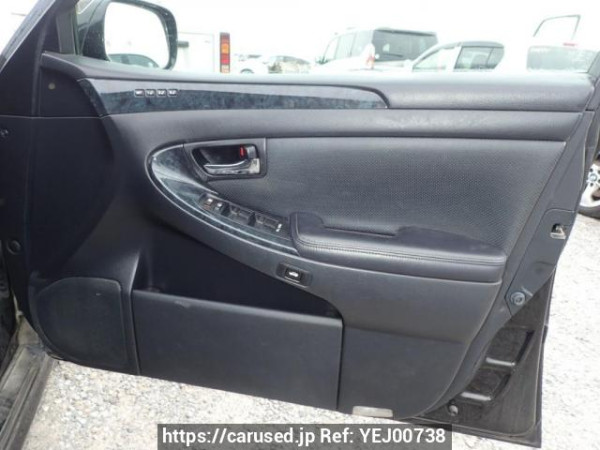 Used 2005 AT toyota crown GRS182 Image[34]