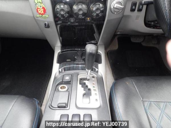Used 2005 AT toyota hilux-surf TRN215W Image[16]