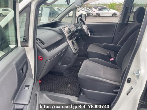 Used 2009 AT toyota voxy ZRR70G Image[9]