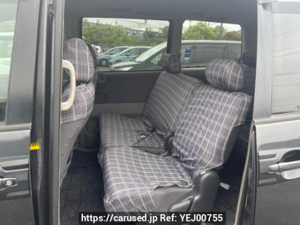Used 2003 AT toyota noah AZR60G Image[12]