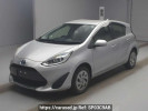 Toyota Aqua NHP10