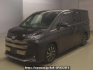 Toyota Noah ZWR90W