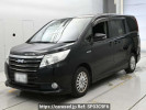 Toyota Noah ZWR80G