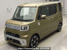 Daihatsu Wake LA700S