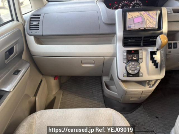 Used 2009 AT toyota noah ZRR70W Image[19]