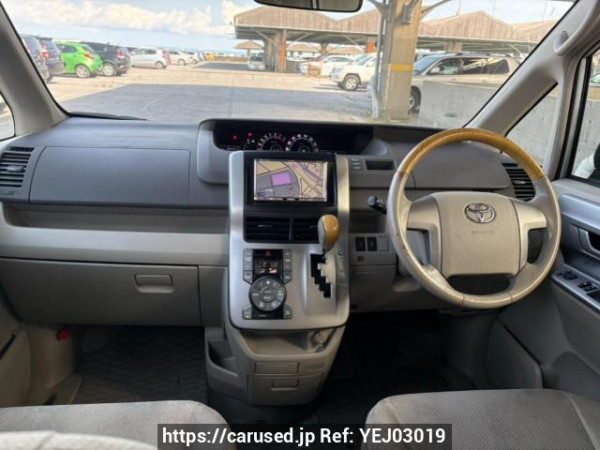 Used 2009 AT toyota noah ZRR70W Image[21]