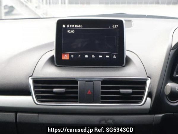 Used 2016 CVT mazda mazda3-fastback null Image[9]