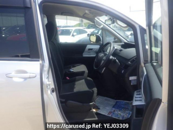 Used 2013 AT toyota noah ZRR70G Image[11]