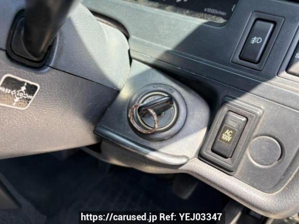 Used 2002 AT toyota hiace-van RZH112V Image[28]