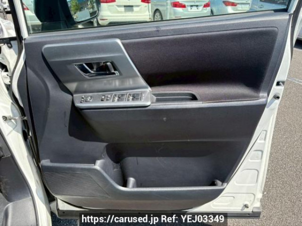 Used 2013 AT toyota voxy ZRR70W Image[17]