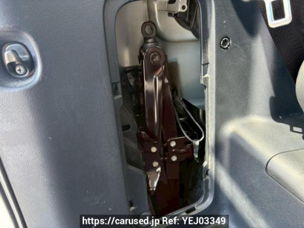 Used 2013 AT toyota voxy ZRR70W Image[47]