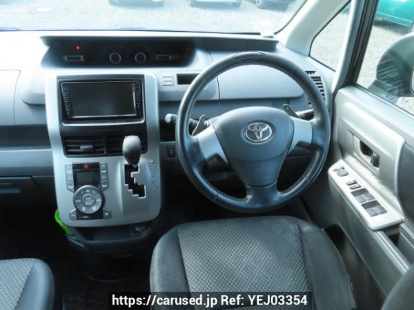 Used 2009 AT toyota noah ZRR70W Image[19]