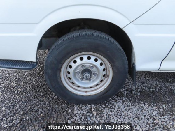 Used 2004 AT toyota hiace-van TRH112V Image[24]