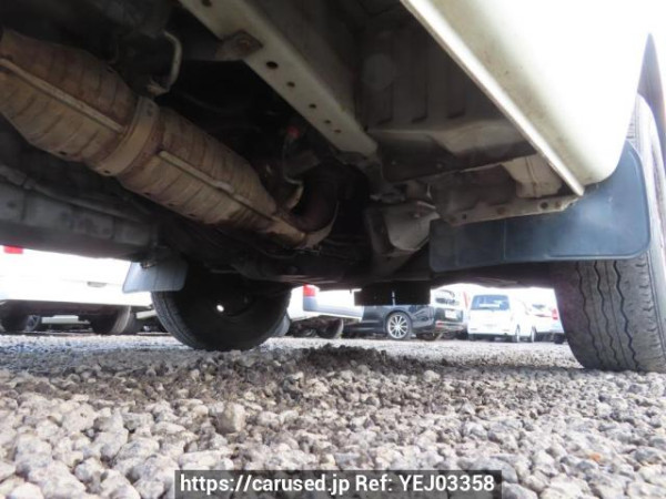 Used 2004 AT toyota hiace-van TRH112V Image[30]