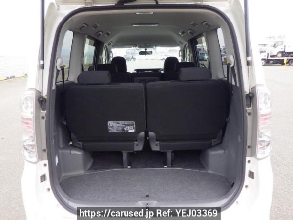 Used 2009 AT toyota voxy ZRR70W Image[8]
