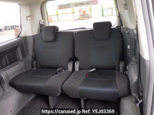Used 2009 AT toyota voxy ZRR70W Image[17]