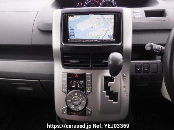 Used 2009 AT toyota voxy ZRR70W Image[23]