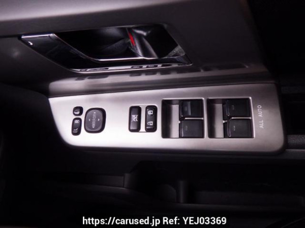 Used 2009 AT toyota voxy ZRR70W Image[30]