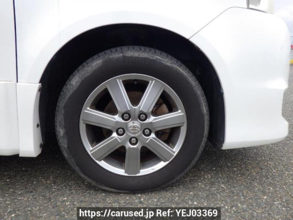 Used 2009 AT toyota voxy ZRR70W Image[32]