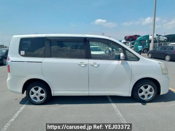 Used 2007 AT toyota noah ZRR75G Image[7]