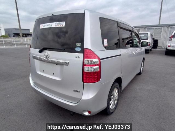 Used 2010 AT toyota noah ZRR75G Image[6]