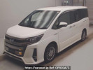 Toyota Noah ZWR80W